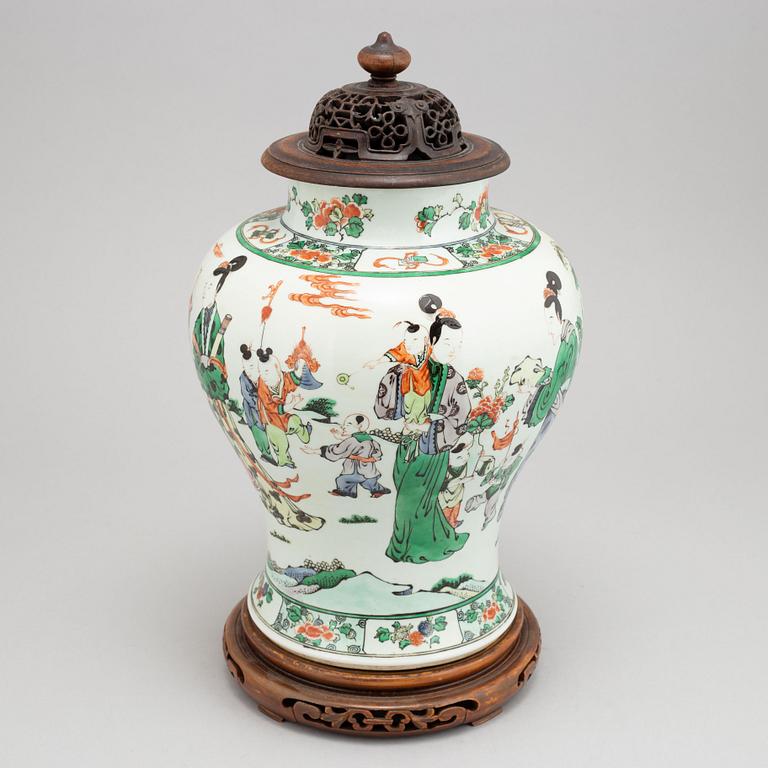 A Chinese famille verte Kangxi style vase, 20th Century.
