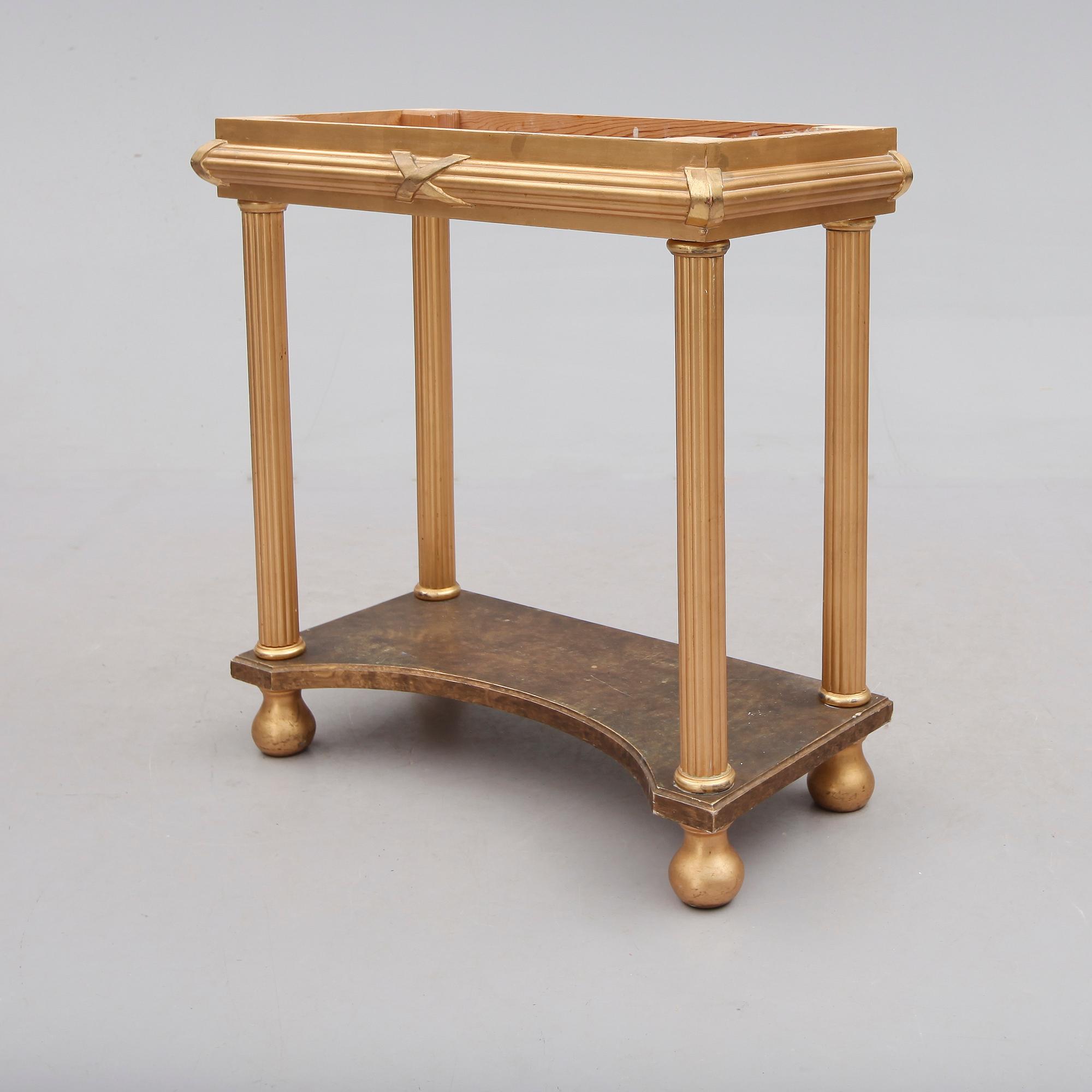 TRYMÅBORD, gustaviansk stil, 1900-talets första hälft.