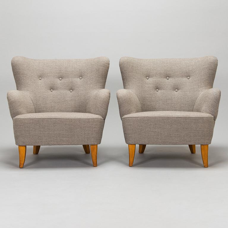 Ilmari Lappalainen, a pair of mid-20th-century 'Laila' armchairs for Asko, Finland.