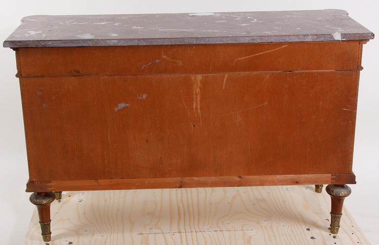 BARBYRÅ. Louis XVI-stil.