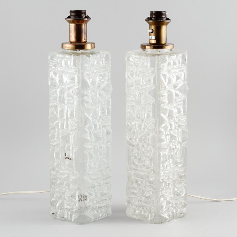 BORDSLAMPOR, ett par, AB Stilarmatur, Tranås, 1900-talets tredje kvartal.