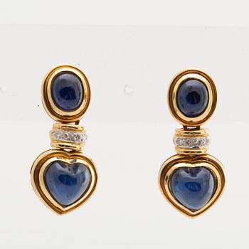 EARRINGS 18K gold 4 cabochon-cut sapphires and brilliant-cut diamonds.