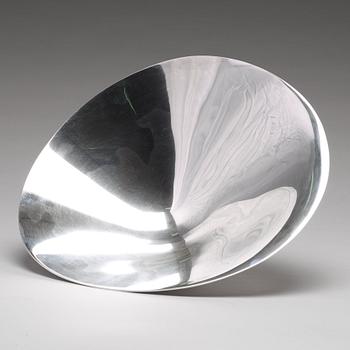 Henning Koppel, a sterling bowl, executed by Georg Jensen, Copenhagen 1948-77, design nr 980 A.