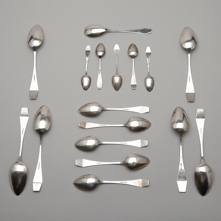 PARTI SKEDAR, 16 st, silver, diverse finska stämplar 1916-1922. Vikt ca 523 g.