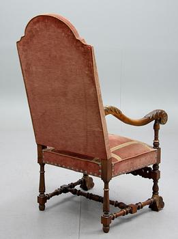 KARMSTOL, valnöt, barockstil. Omkring år 1900.