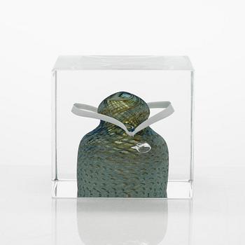 Oiva Toikka, årskub, signerad Oiva Toikka, Nuutajärvi 1988, numrerad 152/2000.