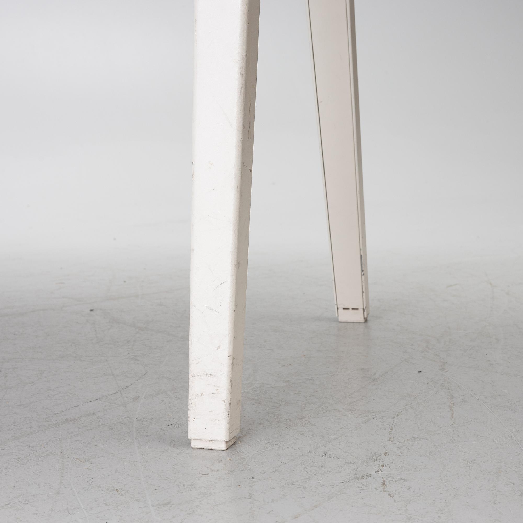 Contemporary office table.