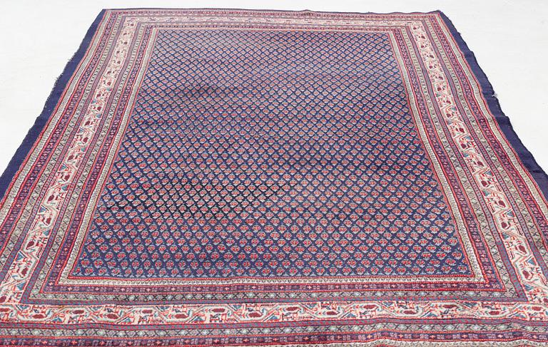A carpet, Pakistan, ca 320 x 208 cm.