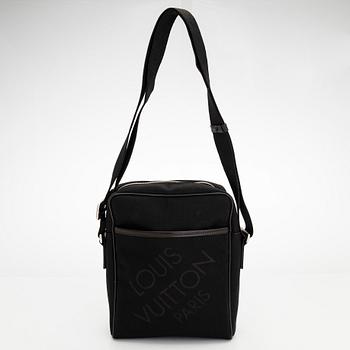 Louis Vuitton, a 'Terre Damier Geant Citadin' canvas messenger bag.