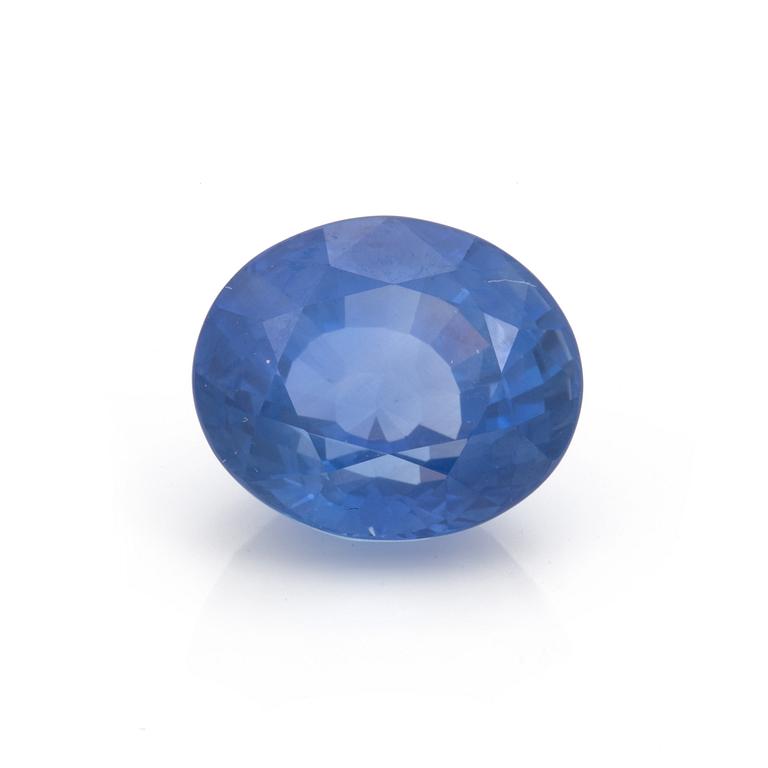 A 8.80 ct unmounted sapphire.