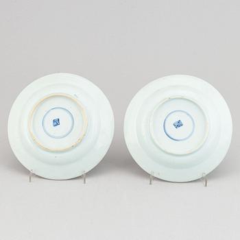 A pair of famille verte dishes, Qing dynasty, Kangxi.