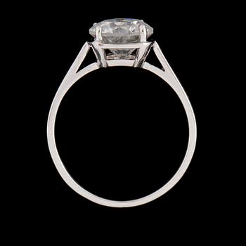 RING, 18k vitguld med briljantslipad diamant, ca 2.01 ct. Vikt 4 g.