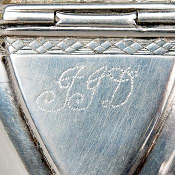 DOFTDOSA, silver, troligen Danmark. Vikt 31,7 g.