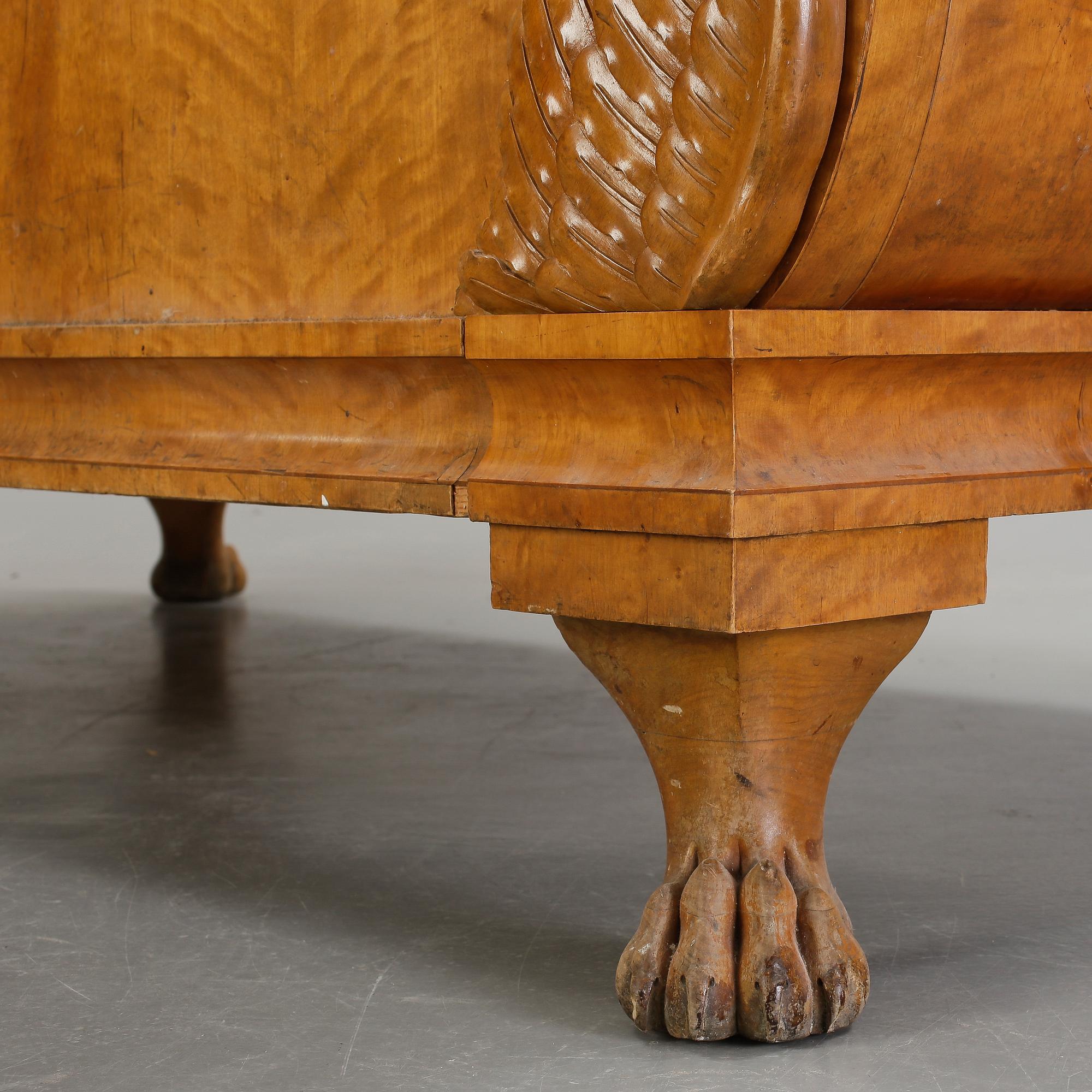 SÄNG, 1800-talets mitt. Senempire.