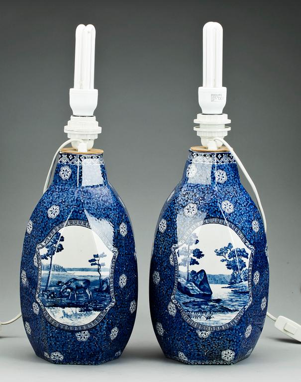 BORDSLAMPOR, ett par, porslin, Rörstrand, tidigt 1900-tal.