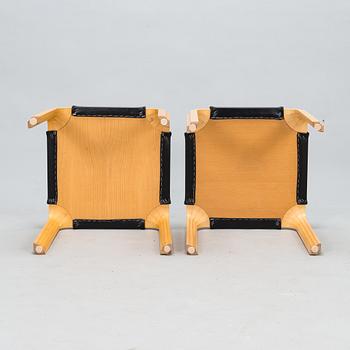 Alvar Aalto, pallar, ett par, modell X601, Artek 1900-talets senare hälft.