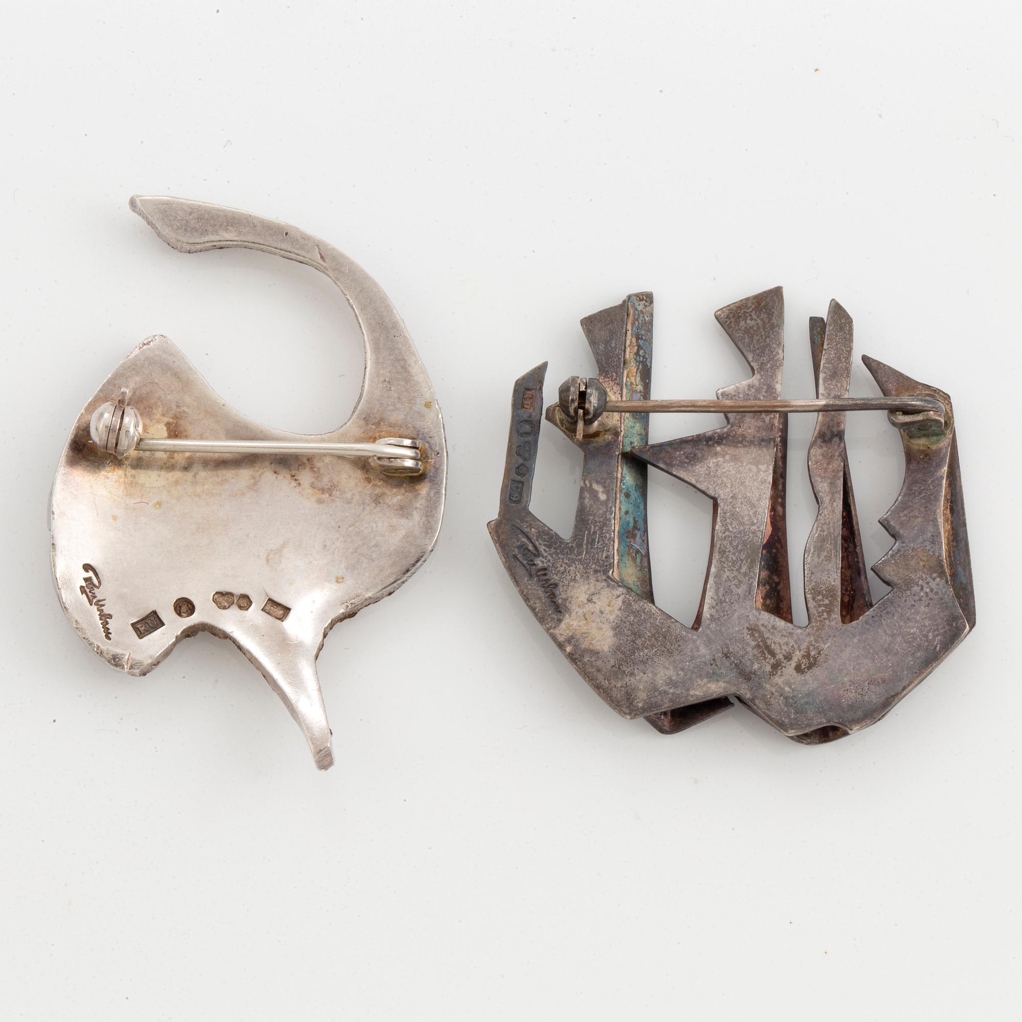 REY URBAN, Broscher, 2 st, silver, Stockholm.