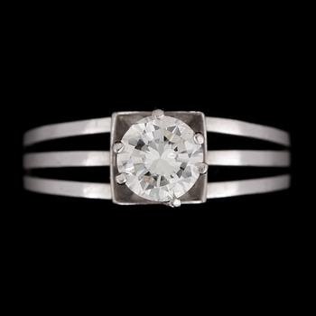 RING, 18k vitguld med briljantslipad diamant ca0,98ct. Vikt 6g.