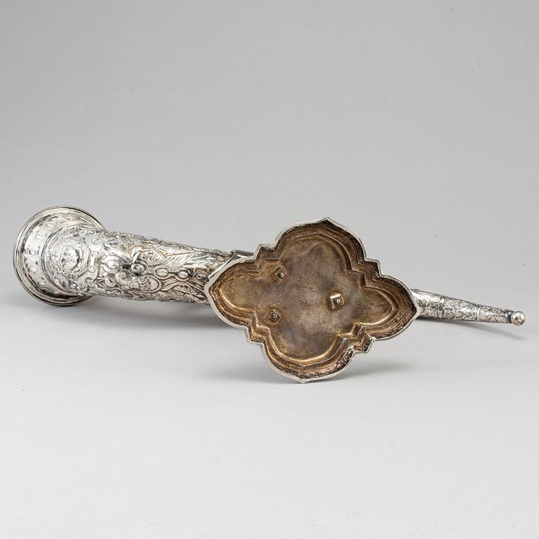 A German silver drinking horn, JD Schleissner & Söhne, Hanau around 1900.