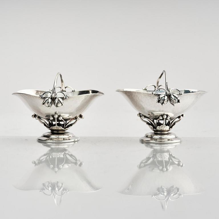 Georg Jensen, a pair of sterling silver sugar/spice jars, model no 235C, Copenhagen, Denmark 1925-1932.