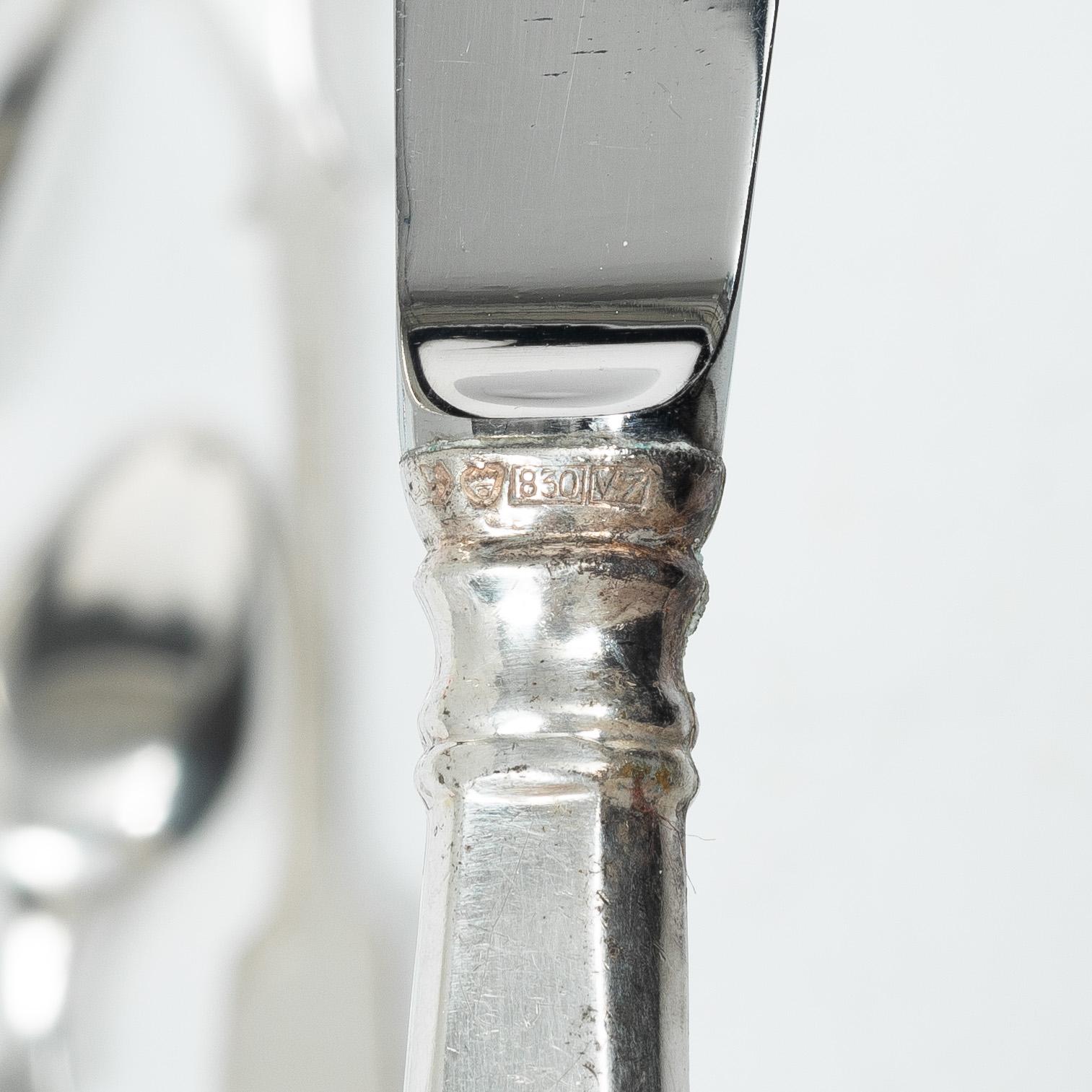 A Finnish silver cutlery set, “Musslan”, Finland, including mark of Kultakeskus, Hämeenlinna, 1974 (77 pieces).