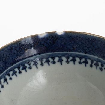 Five Chinese blue and white bowls and three plates, Qing Dynasty, circa 1800.
