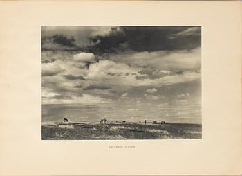 MARGARET BOURKE-WHITE, portfolio med fotogravyrer "Twelve Soviet Photo-prints".