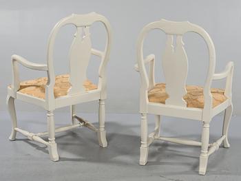 KARMSTOLAR, ett par, rokokostil, 1900-talets andra hälft.