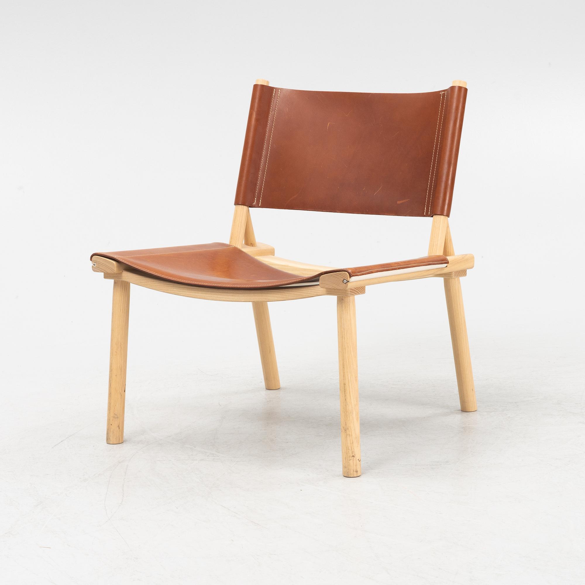 Jasper Morrison Wataru Kumano a December lounge chair for Nikari Finland. Bukowskis