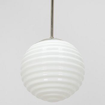 Taklampa, modell 50162, Idman, 1900-talets mitt.