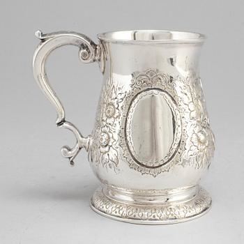 OIDENTIFIERAD MÄSTARE, sejdel, silver, mästarstämpel HB, London, England, 1747.