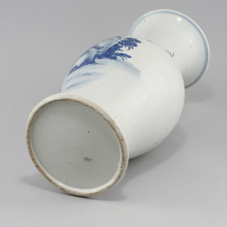 VAS, porslin, Kina, sen Qing, 1800/1900-tal.