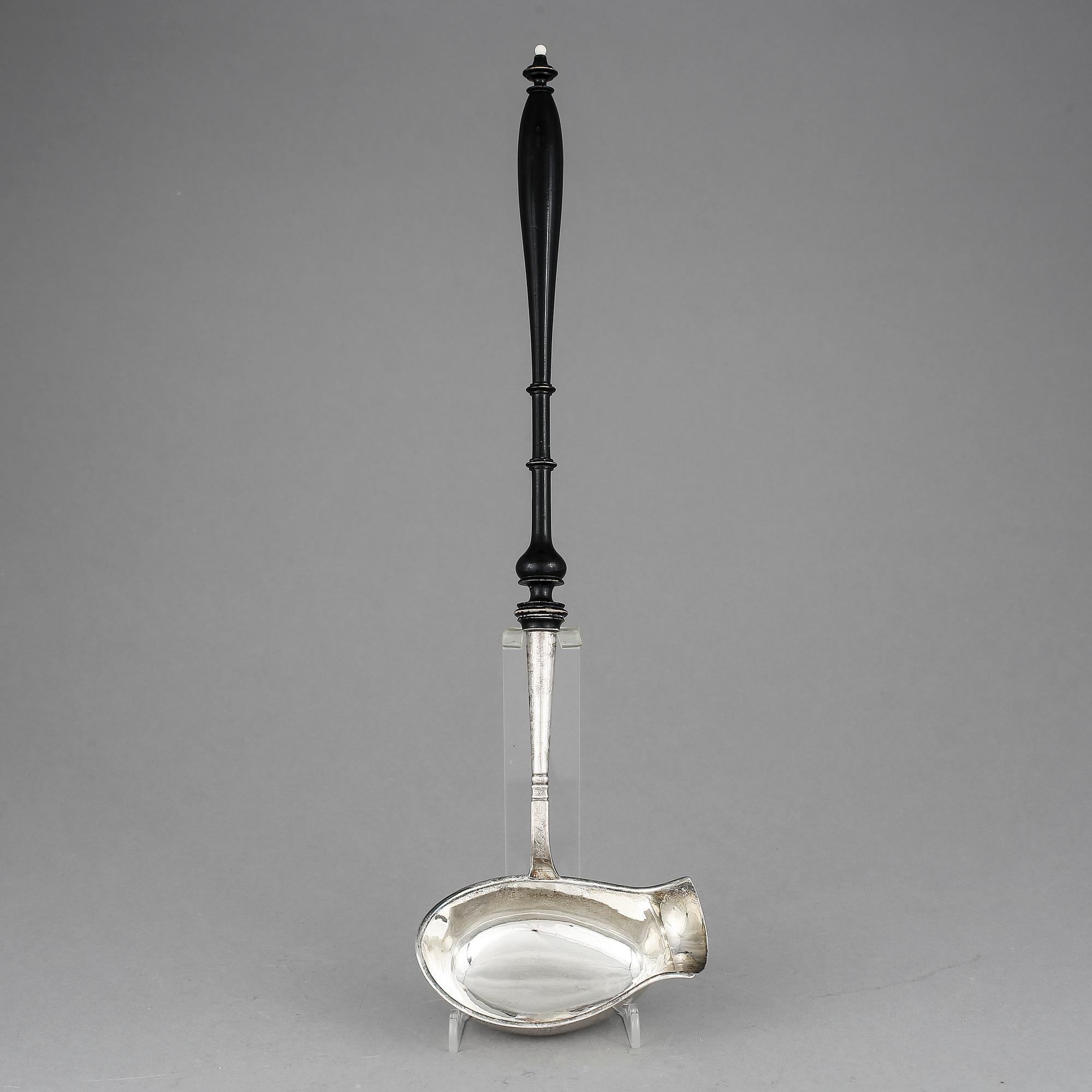SOPPSLEV, silver med träskaft, svenska stämplar, 1901.