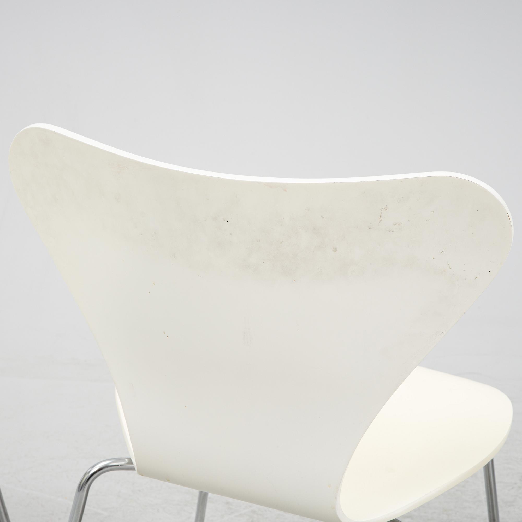 Arne Jacobsen, stolar, 4 st, "Sjuan", Fritz Hansen, Danmark.