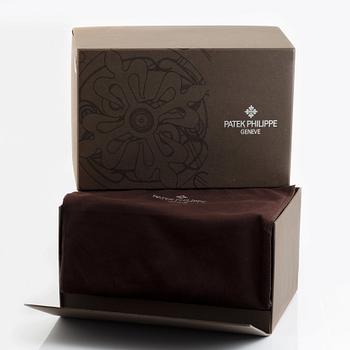 Patek Philippe, Nautilus, Moon Phase, ca 2009.