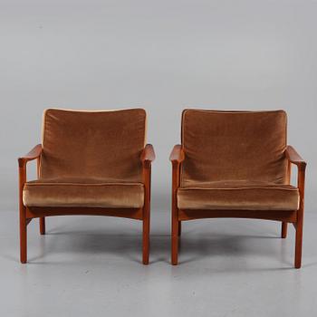 FÅTÖLJER, ett par, 1960-tal.