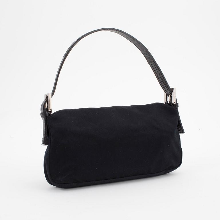FENDI, aftonväska, "Baguette".