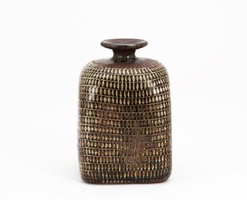A Stig Lindberg stoneware vase, Gustavsberg studio 1967.
