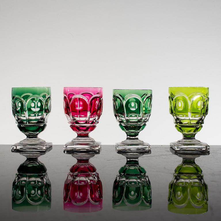 A set of 12, VAL SAINT LAMBERT, glass.