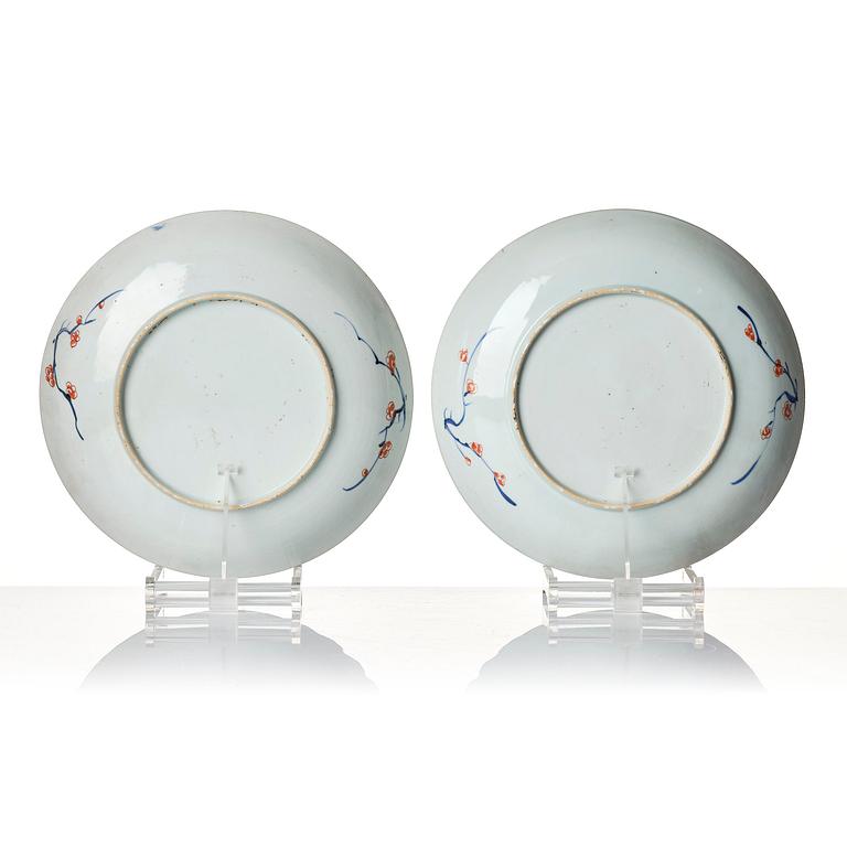 Fat, sex stycken, porslin. Qingdynastin, Kangxi (1662-1722).