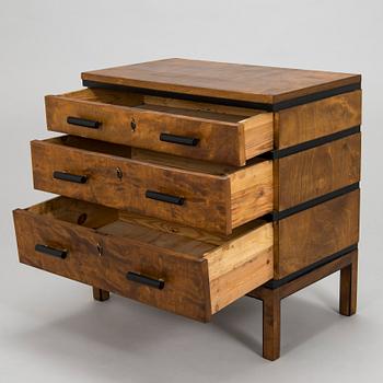 A 1930s chest of drawers for HMN Huonekalu Mikko Nupponen.