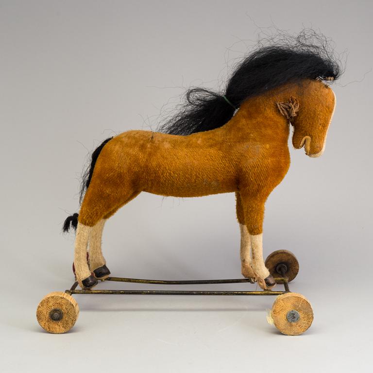 LEKSAKSHÄST, på hjul, 1900-talets början.