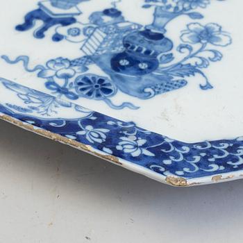A Northern European faiance dish, 18th century.