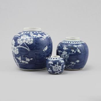 BOJANER, 3 st porslin, Kina, 1800/1900-tal.
