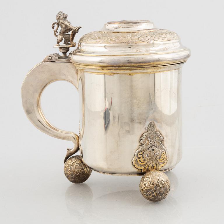A Swedish silver tankard, mark of CG Hallberg, Stockholm 1887.