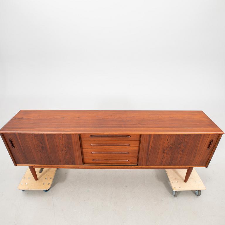 Nils Jonsson sideboard "Cortina" from Troeds Möbelfabrik, Bjärnum, late 20th century.