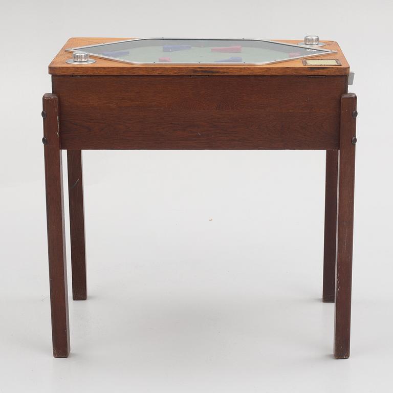Pinball game, mid-20th Century, probably Industri AB Uma, Åmål, Sweden.