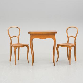 TOALETTBORD samt ett par STOLAR, nyrokoko, 1800-talet mitt. Stolarna stämplade med Karl XIV Johans ägarstämpel.