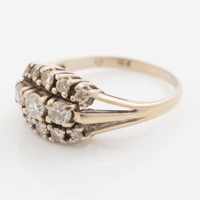 Ring, 18K white gold set with brilliant-cut diamonds.
