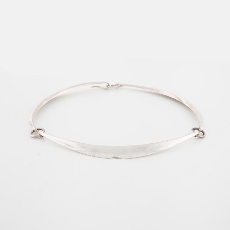 HANS HANSEN, Kolding, Danmark, a necklace.